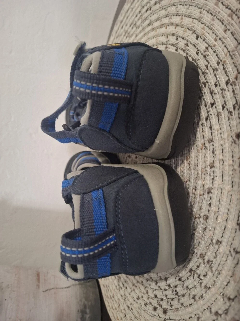 Keen sporty sandals
